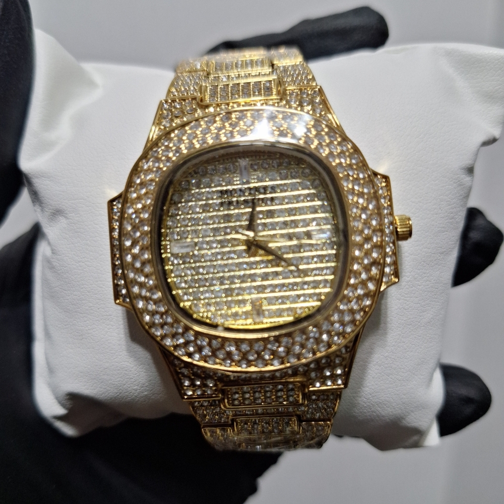Invicta Montres Gold Tone Iced-Out Watch